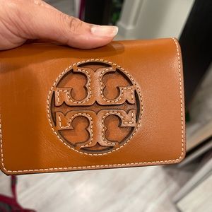 Tory burch miller wallet